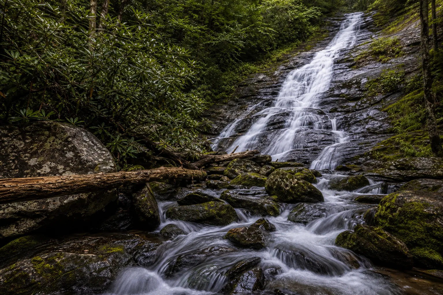 Dukes Creek Falls lower tier and base of the cascade