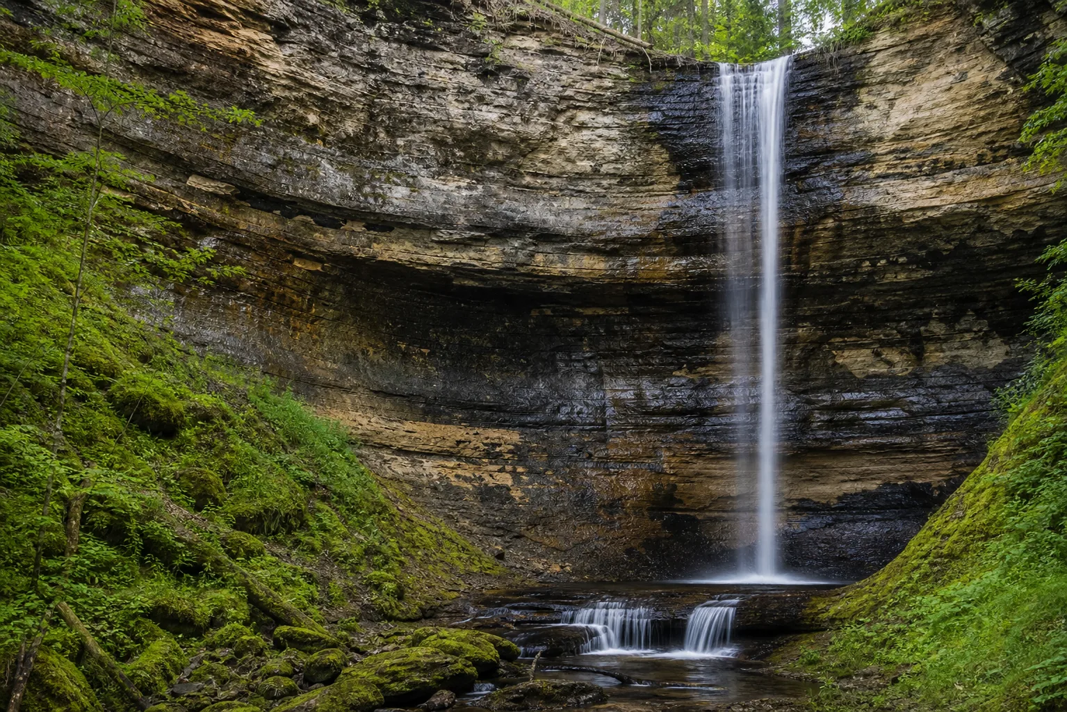 Detail of Munising Falls water over Cambrian Munising Formation sandstone
